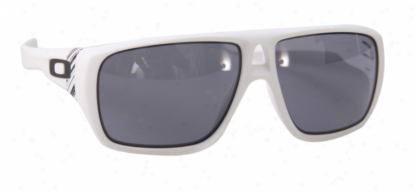 Oakley Dispatch Sunglasses Matte White/grey Lens