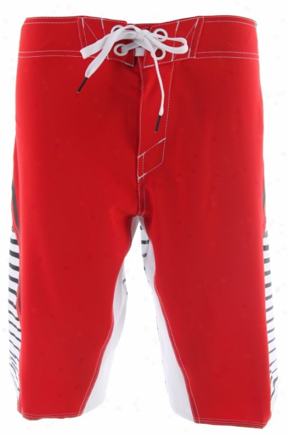 Oakley Takeover Boardshorts Red Line