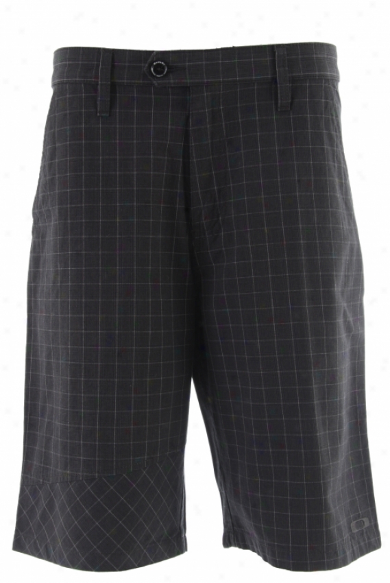 Oakley Transient Shorts Black Plaid