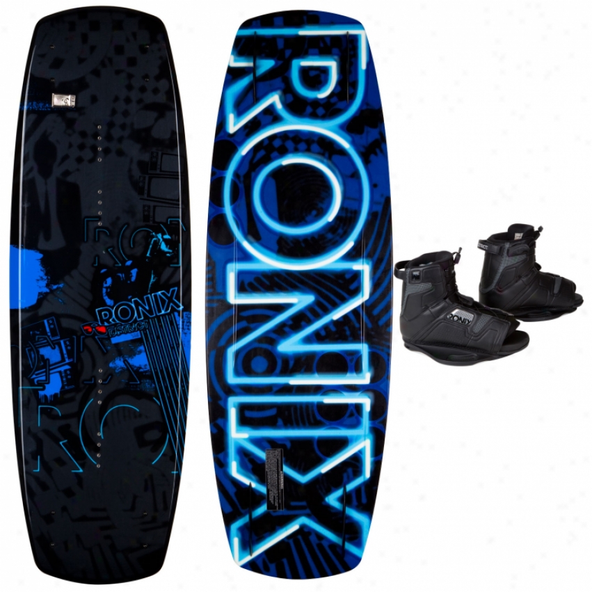 Ronix District Wakeboard 138 W/ Disrtict Boots