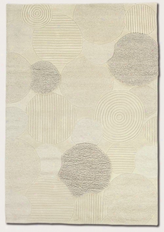 5'6&quot X 8' Area Rug Hand Crafted Circles Pattern In White