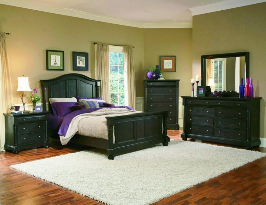 5pc Queen Size Bedroom Set Traditional Style In Mocha