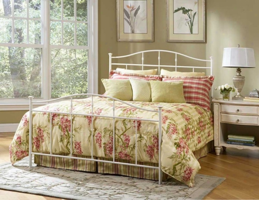 California King Metal Bed With Frame - Spalding Casual Dexign In Vanilla Finish