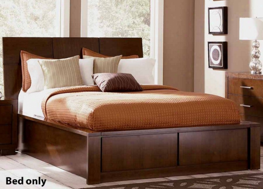 California Sovereign Size Platform Bed With Storage Drawers In Light Cappuccino Finish