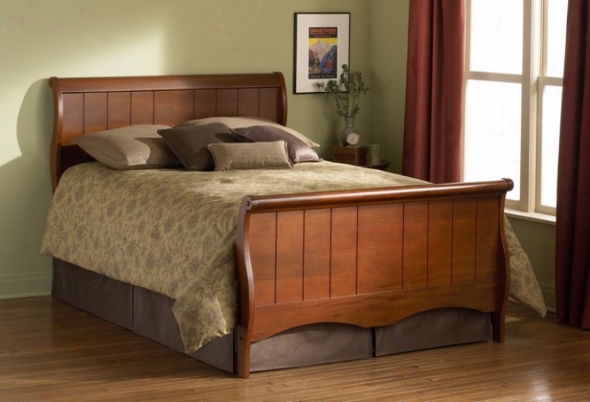 California King Wood Bed With Frame - Shelby Traditional Design In Mahoganny Finish