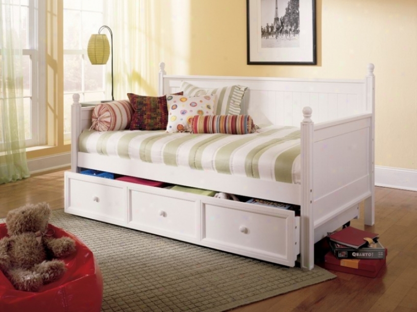 Casey Ii Daybed With Trundle - Craftsman Design In White Finish