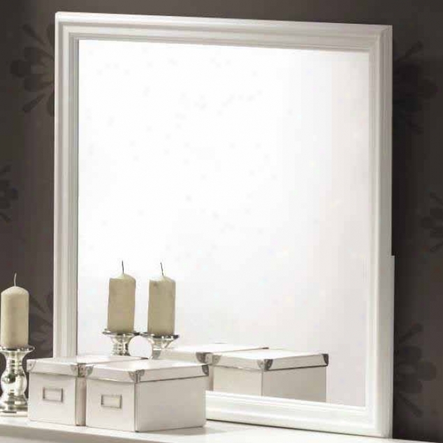 Dreeser Mirror In White Finished Form