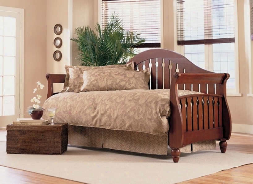 """fraser Daybed With Link Spring, Front Panel And Rollout In Walnut Finish"""