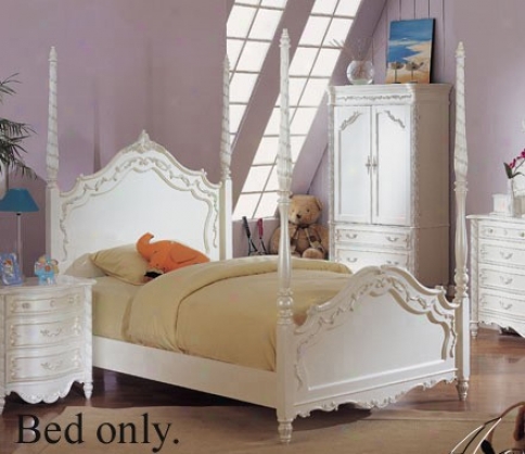 Loud Size Poster Bed White Finish