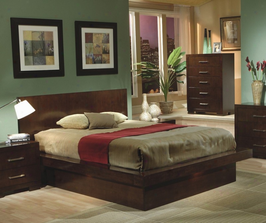 Jessica Collection Contemporary Style Queen Size Plztform Bed
