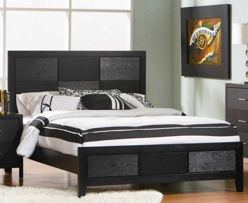 Sovereign Size Bed With Forest Grain In Black Finish