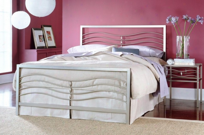 Malibu Iced Silver Finish Full Bigness Iron Metal Bed