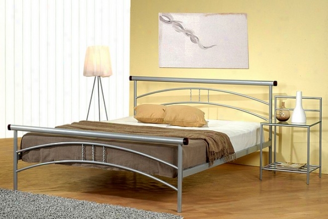 Queen Sizing Contemporary Silver Finish Metal Platform Bed