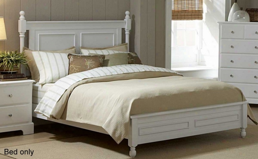 Queen Size Cottage Style In White Finish