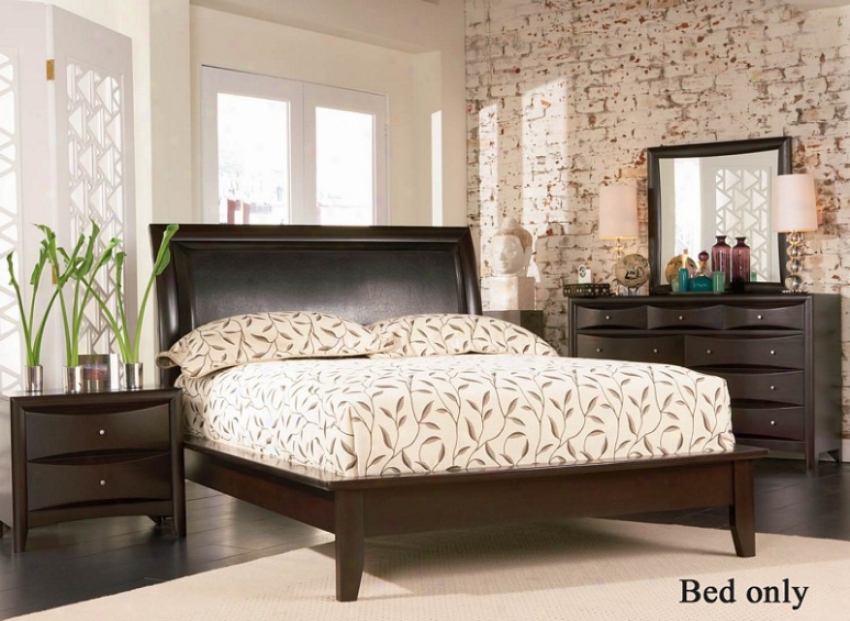 Queen Size Platform Bed In Cappuccino Finish