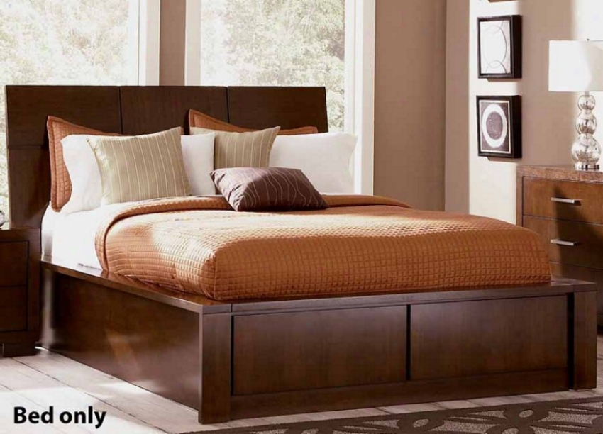 Queen Size Platform Bed With Storage Drawers In Litht Cappuccino Finish