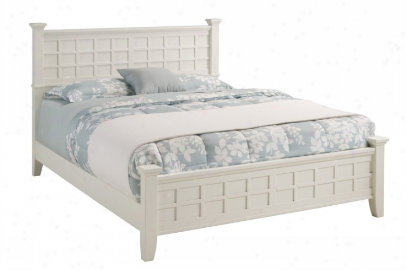 Queem Size Poster Bed With Lattice Design In White Finish
