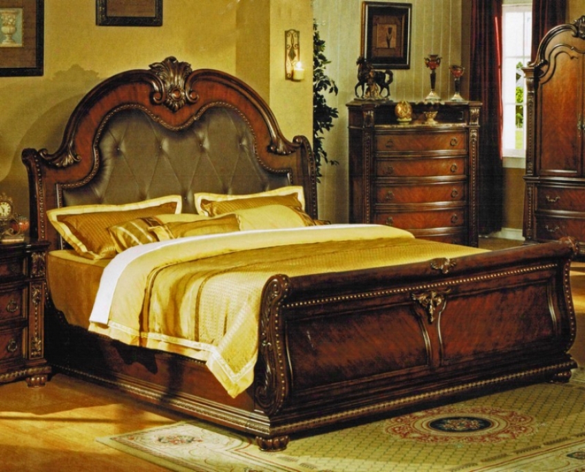 Queen Size Sleigh Bed In Brown Cherry Finish