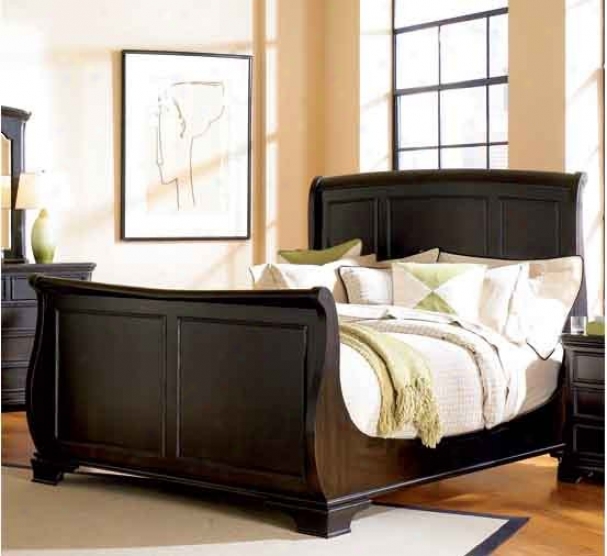 Queen Size Sleigh Bed In Espresso Finish