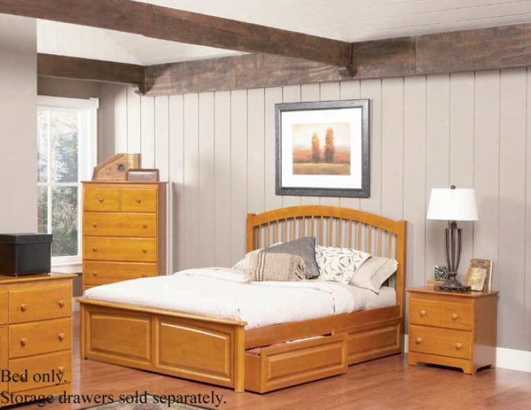 Queen Size Windsor Style Platform Bed With Raised Panel Footboard Caramel Latte Finish