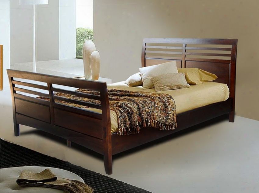 Queen Size Wood Bed In Walnut Veneer Finish
