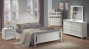 4pc Queen Size Bedroom Set In White Finish