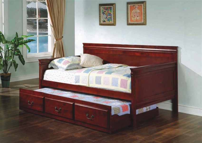 Traditional Style Cherry Finish Daybed With Trundle