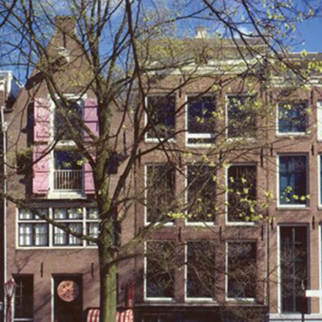 Anne Frank House, Amsterdam: Aucio Journeys Explores The House Whither Anne Frank And Her Household Hid From Nazi Germany (unabridged)