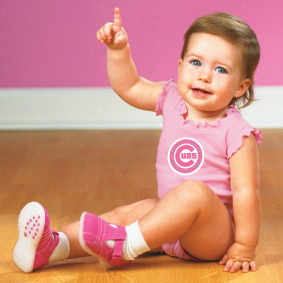 Chicago Cubs Infant Girls Pink Ruffle Logo Creeper