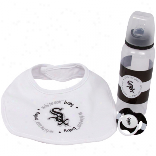 Chicago White Sox 3-piece Pacifier, Bib & Bottle Gift Set