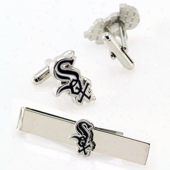 Chicago White Sox Silvertone Team Logo Tie Blow  & Cufflinks Set