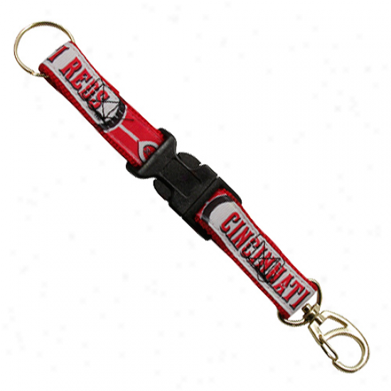 Cincinnati Reds 2-piece Dtachable Swivel Keychain