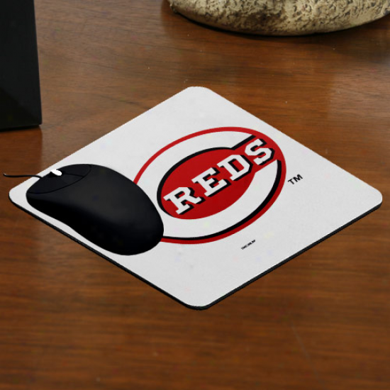 Cincinnati Reds Neopeene Peer Pad