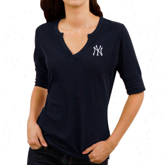 Cutter & Buck New York Yankees Ladies Assist Waffle Knit Premium Split V-neck T-shirt - Navy Blue