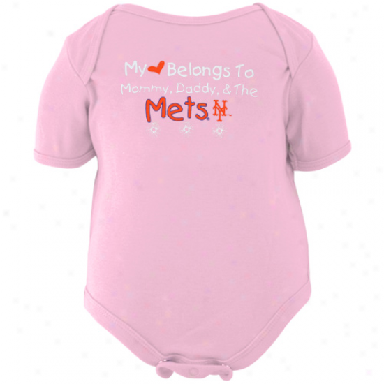 Majestic New York Mets Infant Girls Pink My Heart Belongs Creeper