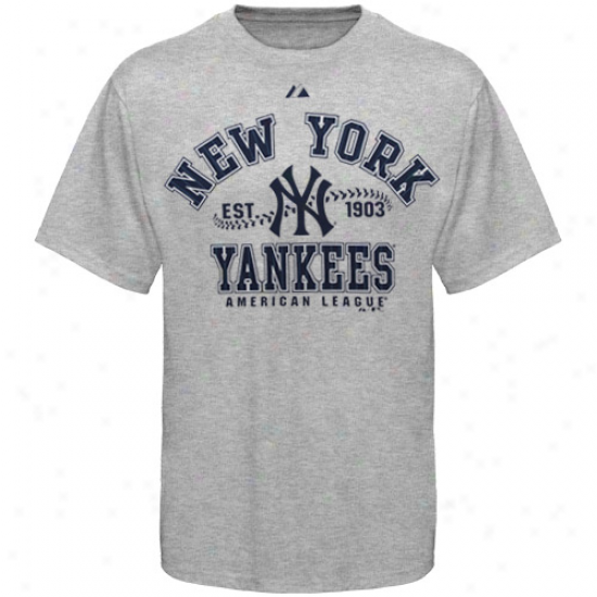 Majestic New York Yankees Ash Dial It Up T-shirt