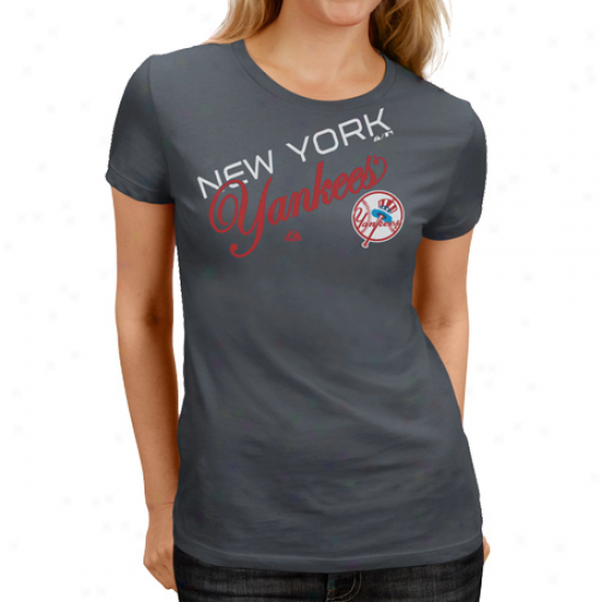 Majestic New York Yankees Ladies Lady Luck Pigment Dyed T-shirt - Navy Blue