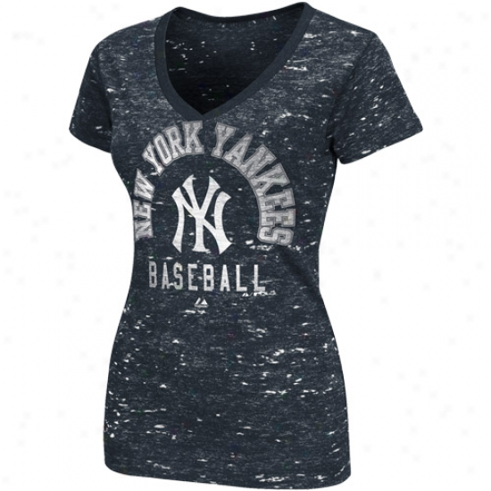 Majestic New York Yankees Ladies Play Call Premium V-neck T-shirt - Navy Blue