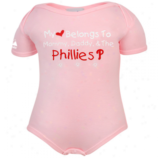 Majestic Philadelphia Phillies InfantG irls Pink My Heart Belongs Creeper