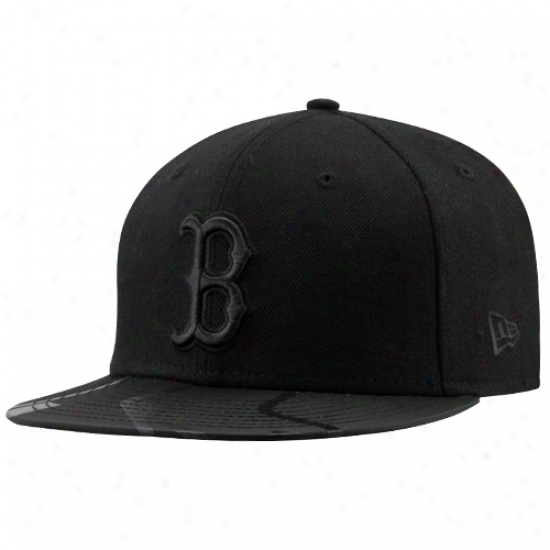 New Era Boston Red Sox Men's Pro Shroud 59fifity Fitted Hat - Black