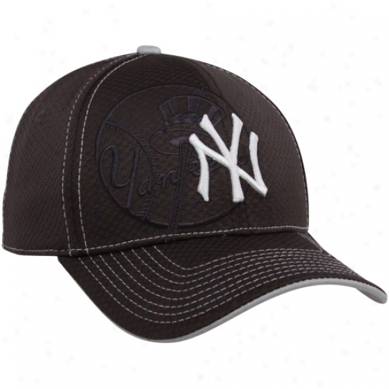 New Era New York Yankees Graphite Acl 39thirty Flex Fit Hat