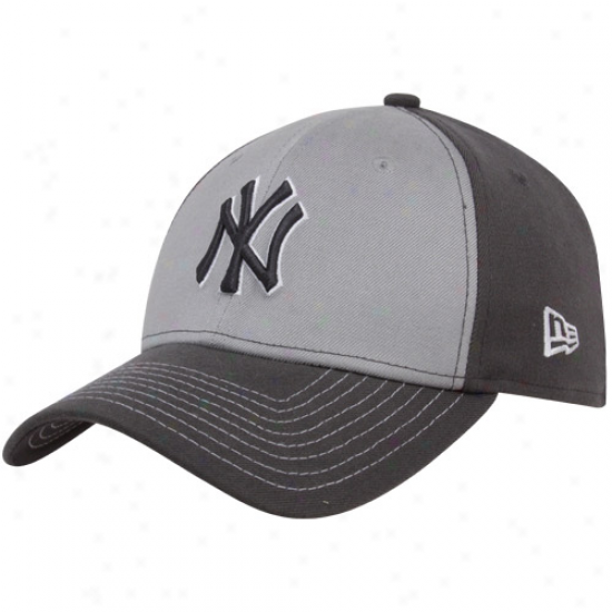 New Era New York Yankees Gray Two-tone Platinum Classic 39thirty Hat