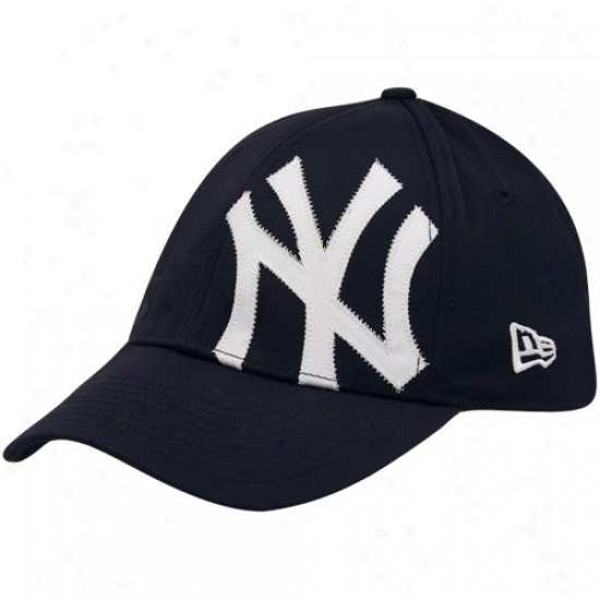 New Era Recent York Yankee sNavy Blue Side Patch 39thirty Stretch Fit Hat