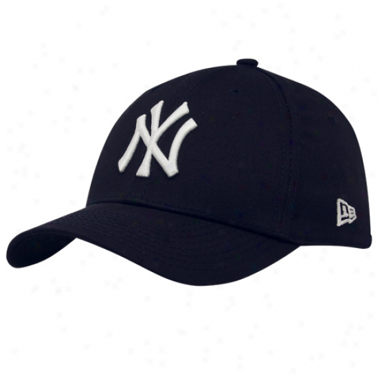 New Era New York Yankees Youth Navy Blue Tie Breaker 39thirty Stretch Fit Cardinal's office