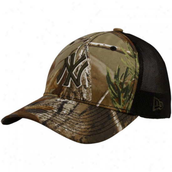 New York Yankees 39thirt yRealtree Trucker Stretch Fit Meah Camo Hat