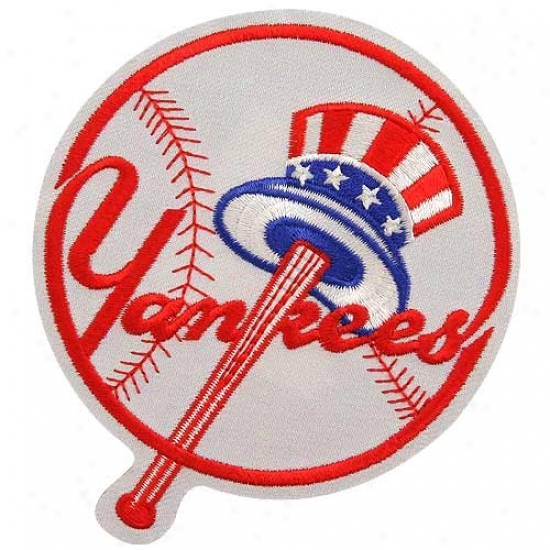 New York Yankees Embroidered Team Logo Collectible Patch-