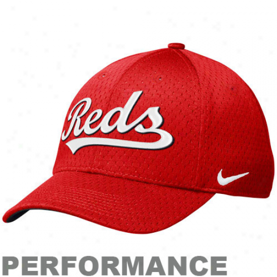 Nike Cincinnati Reds Legacy 91 Ensnare Swoosh Flex Fig Performance Hat - Red