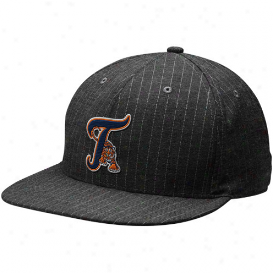 Nike Detroit Tigers Charcoal Pinstripe Swoosh Flex Fit Unisex Hat