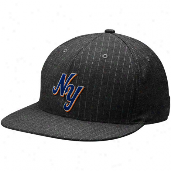 Nike Novel York Mets Charcoal Pinstrope Swoosh Flex Fit Unisex Hat