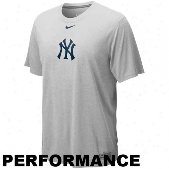 Nike New York Yankees Gary Dri-fit Logo Legend Performance T-shirt